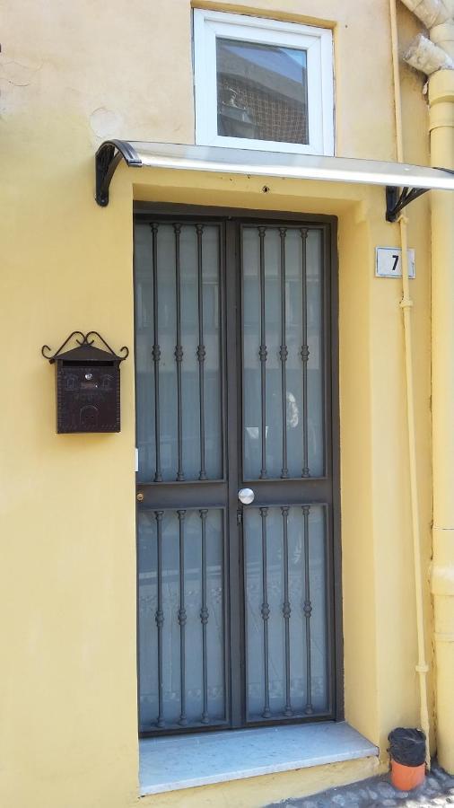 Max In Center Parking Privato Nel Prezzo Sanremo Exterior foto