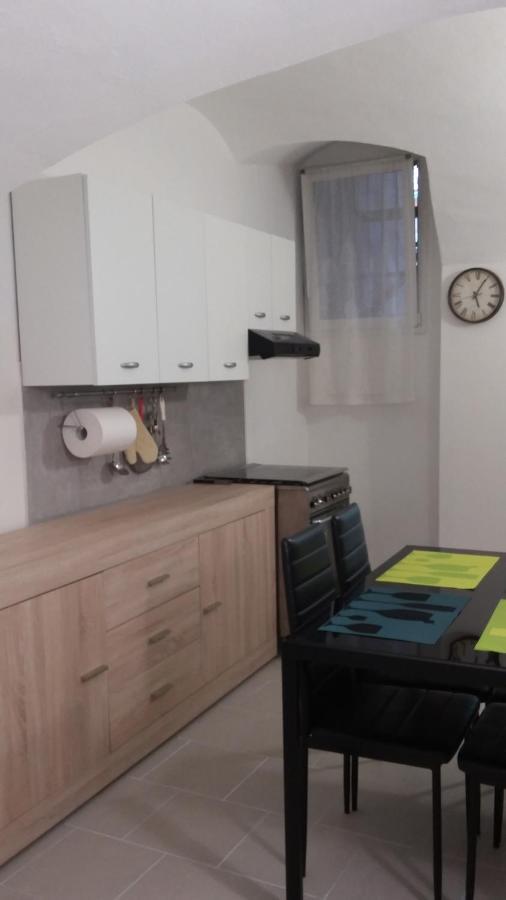 Max In Center Parking Privato Nel Prezzo Sanremo Exterior foto